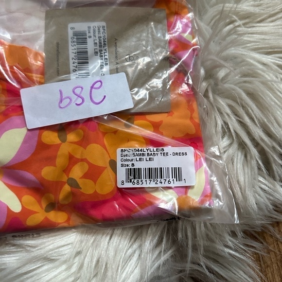 STONE FOX Bambi Baby Tee Dress In Lei Lei Print - Picture 8 of 8